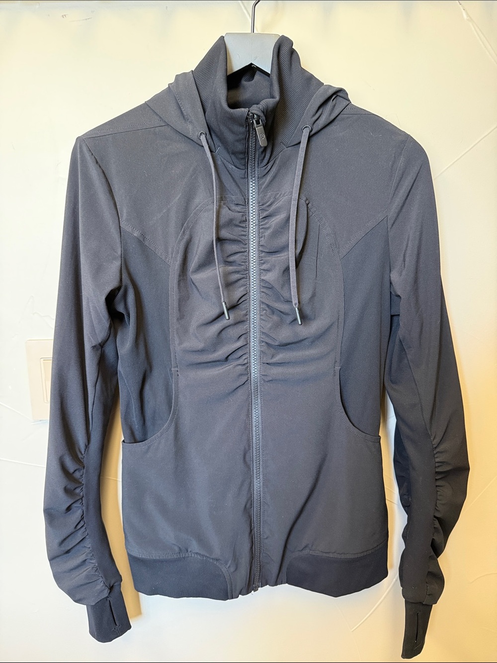 lululemon athletica Women’s Charcoal/Black reversible Ruched Full-Zip Hoodie